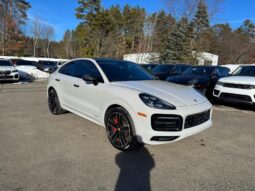 
										2022 Porsche Cayenne full									