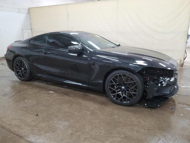 2022 BMW M8