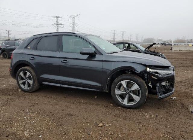 
								2020 Audi Q5 full									