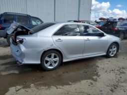 
										2013 Toyota Camry l full									