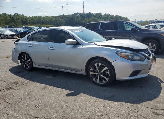 
								2017 Nissan Altima 3.5 full									