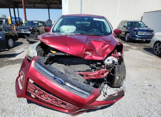 
								2014 Ford Escape se full									