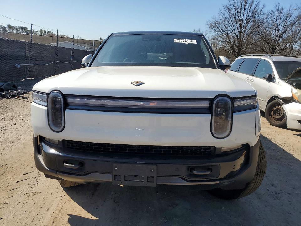 2024 Rivian R1s