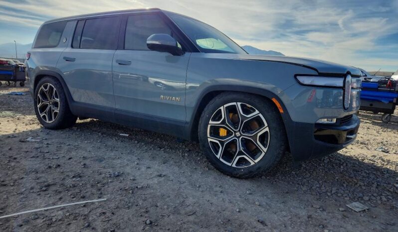 
								2022 Rivian R1s full									