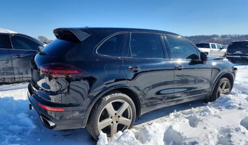 
								2018 Porsche Cayenne full									