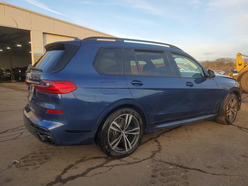 2022 BMW X7