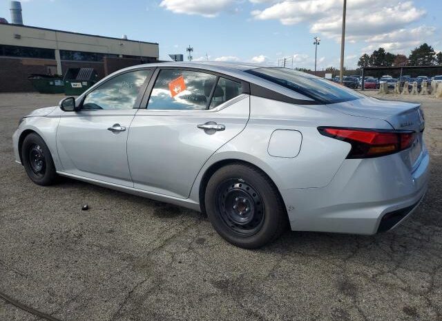 
								2023 Nissan Altima s full									