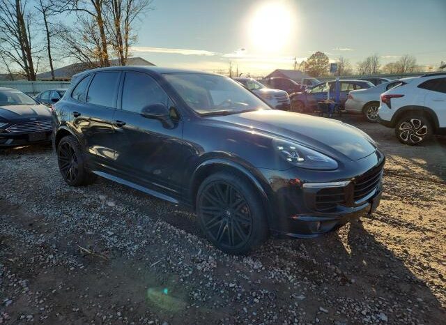 
								2016 Porsche Cayenne full									