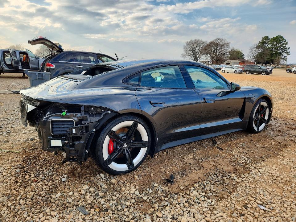 2025 Porsche Taycan