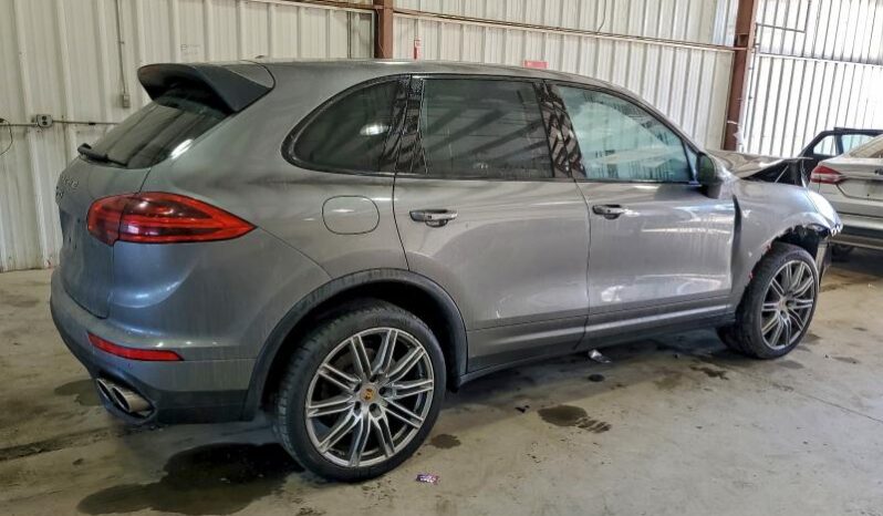 
								2016 Porsche Cayenne full									