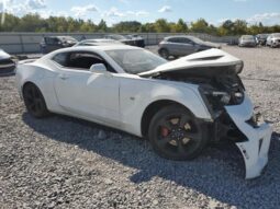 
										2017 Chevrolet Camaro full									