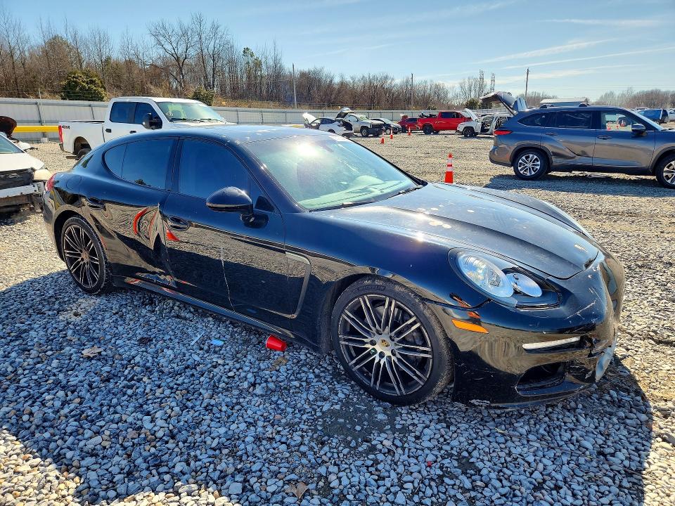 2016 Porsche Panamera