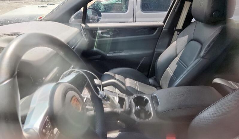 
								2023 Porsche Cayenne full									