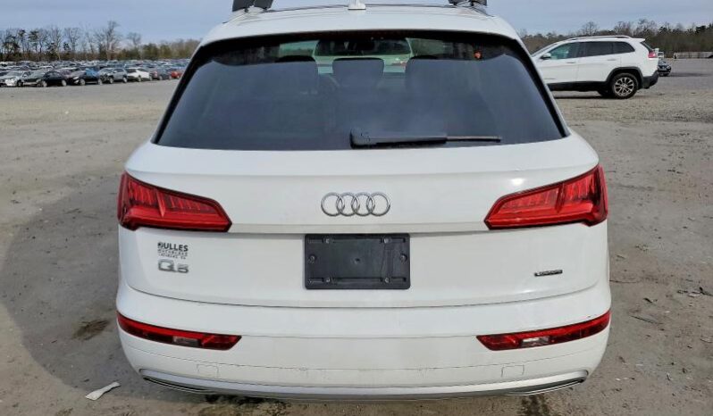 
								2019 Audi Q5 full									