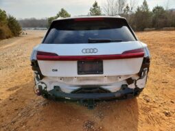 
										2024 Audi Q8 full									