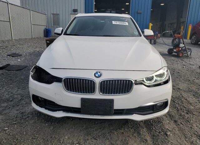 
								2017 BMW 3 series full									