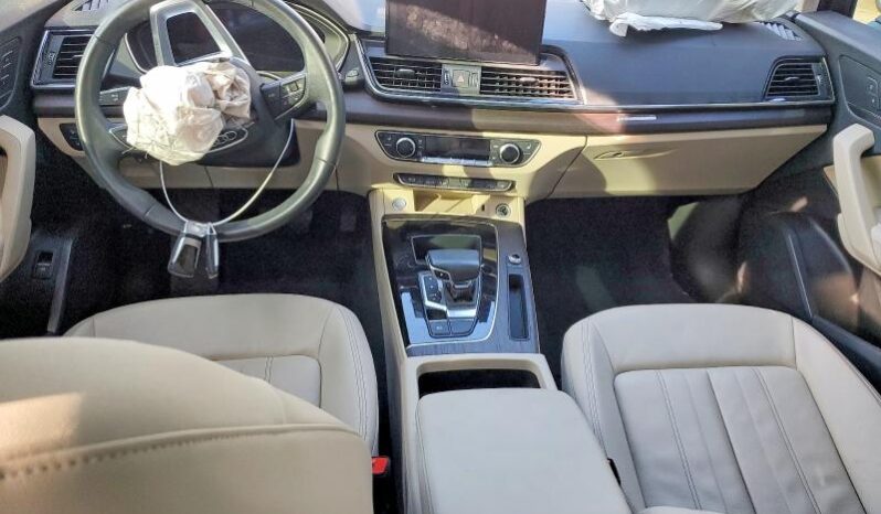 
								2021 Audi Q5 full									