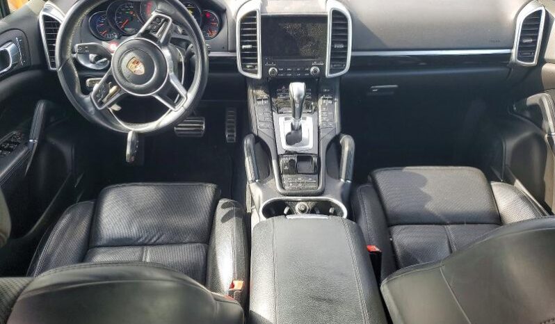 
								2018 Porsche Cayenne full									