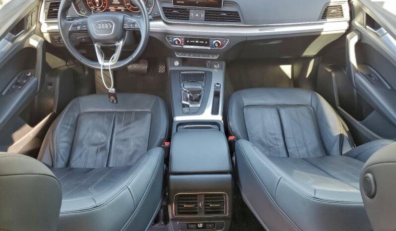 
								2019 Audi Q5 full									