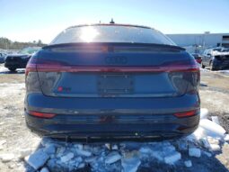 
										2024 Audi Q8 full									