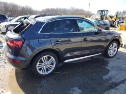 
										2018 Audi Q5 full									