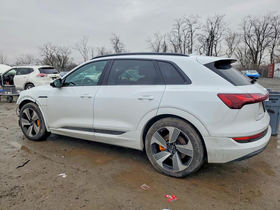 2022 Audi E-tron