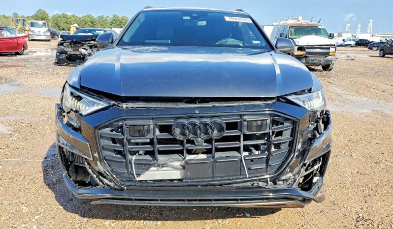 
								2019 Audi Q8 full									