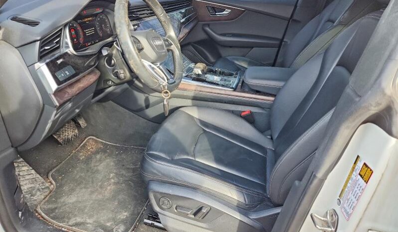 
								2019 Audi Q8 full									