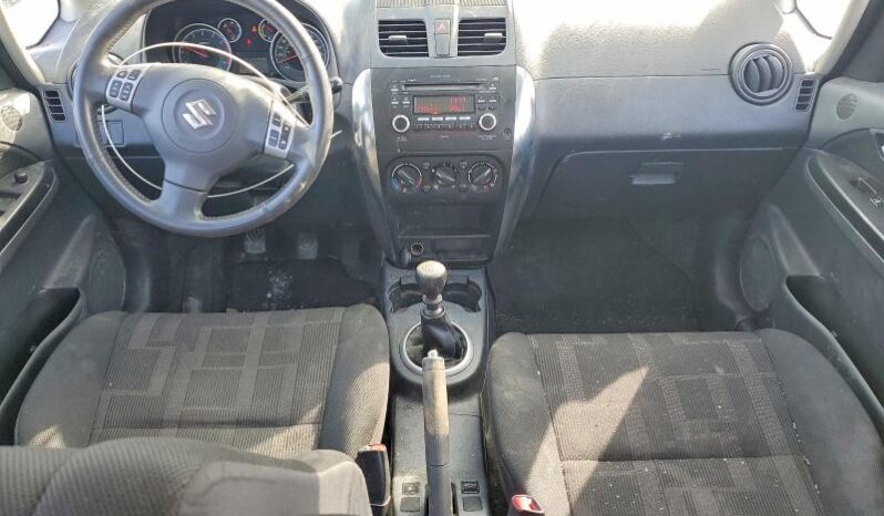 
								2012 Suzuki Sx4 full									