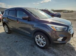 
										2017 Ford Escape se full									