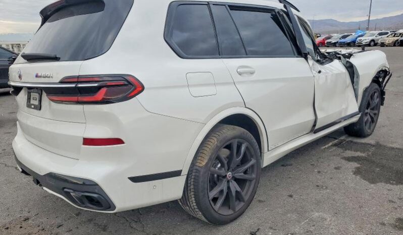
								2023 BMW X7 full									