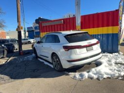 
										2021 Audi E-tron full									
