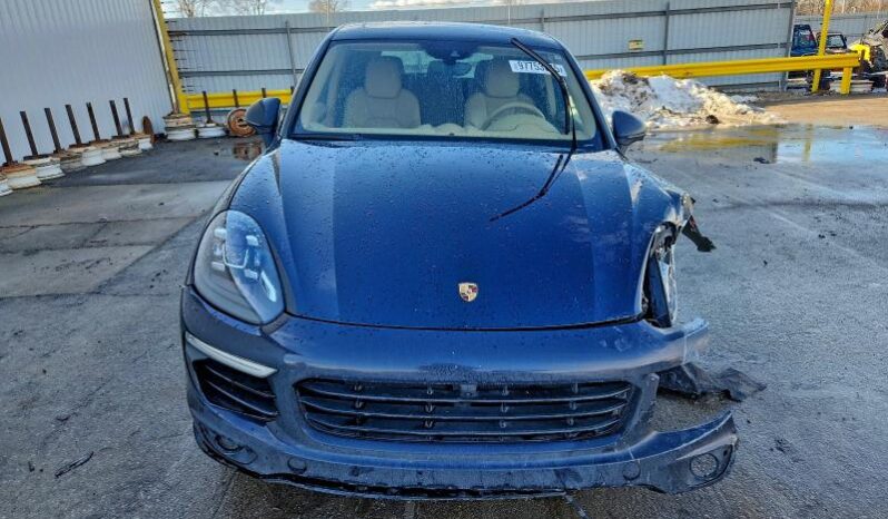
								2017 Porsche Cayenne full									