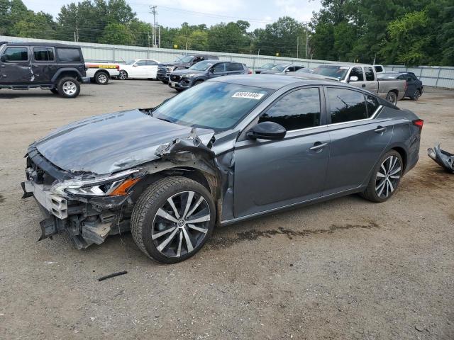 2020 Nissan Altima sr