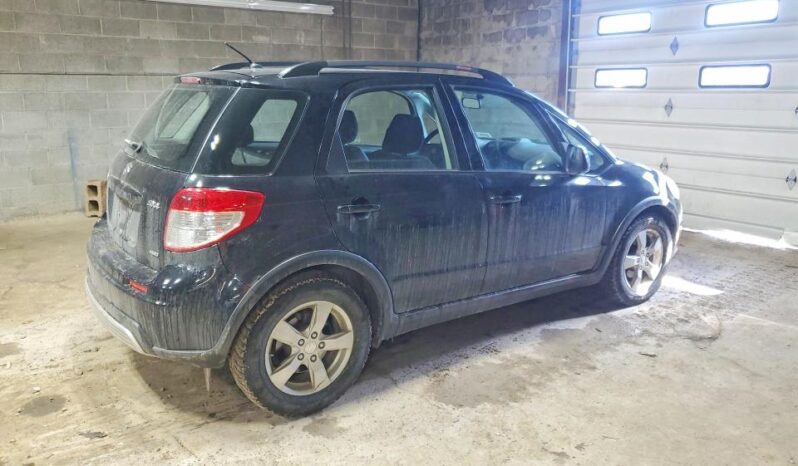 
								2012 Suzuki Sx4 full									