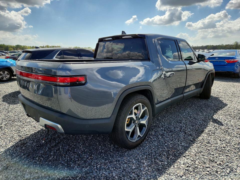 2022 Rivian R1t