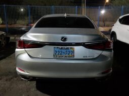 
										2019 Lexus Es 350 full									