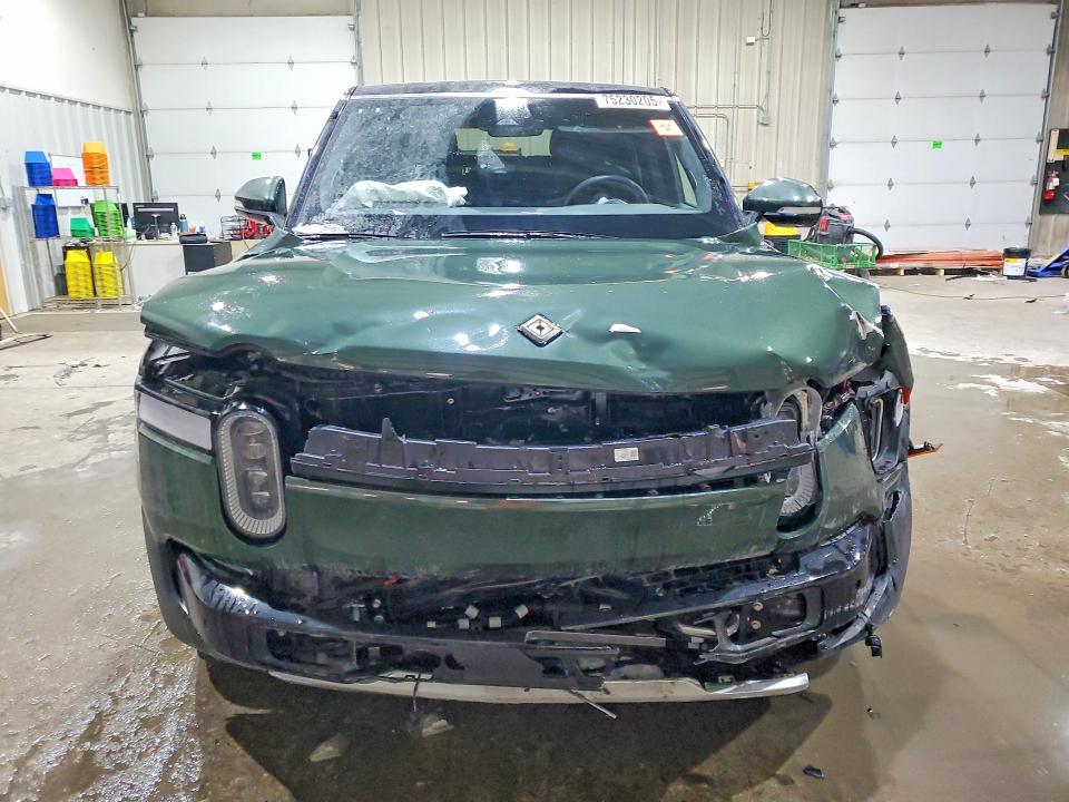2023 Rivian R1s