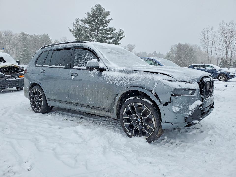 2024 BMW X7