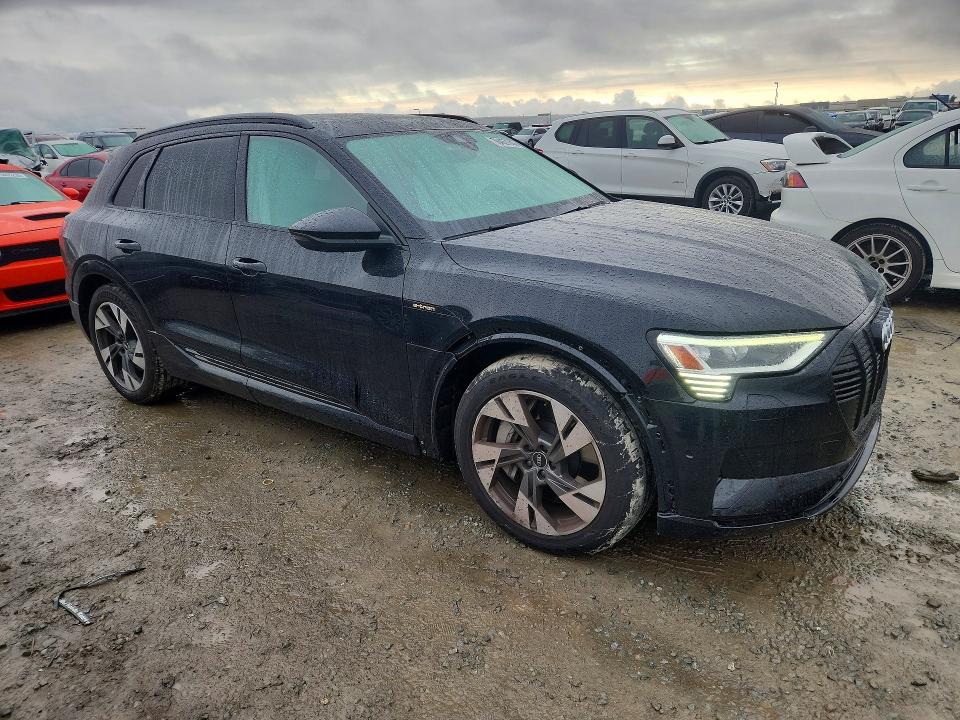 2021 Audi E-tron