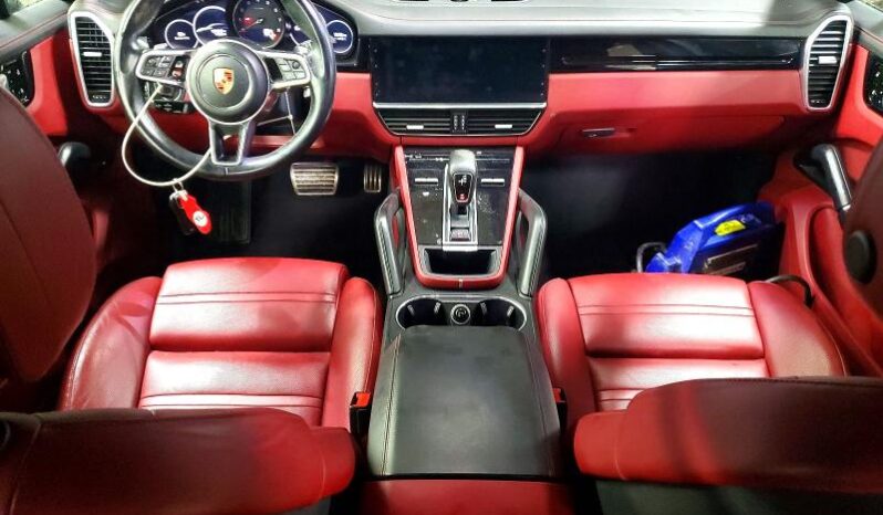 
								2020 Porsche Cayenne full									