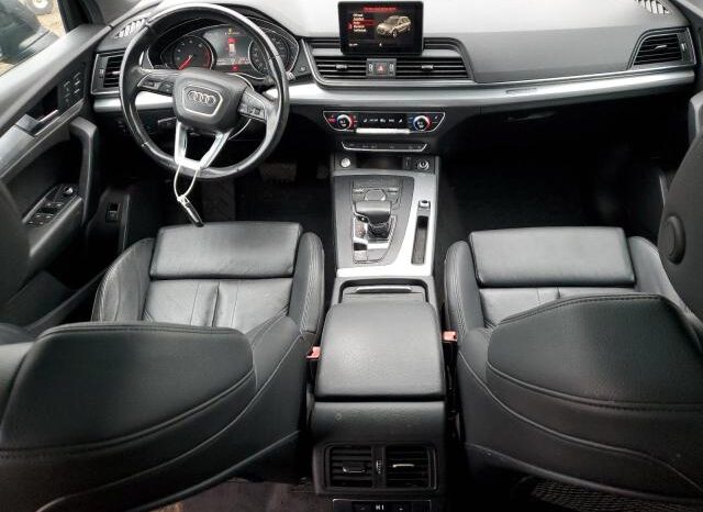 
								2020 Audi Q5 full									
