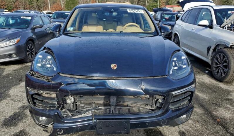 
								2015 Porsche Cayenne full									