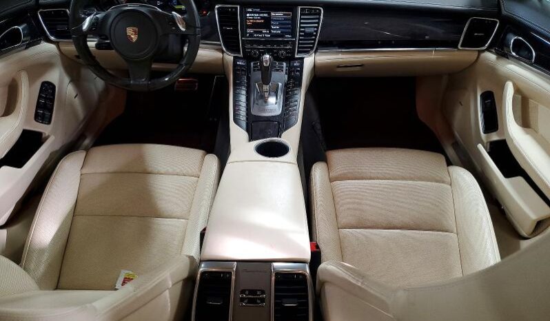
								2013 Porsche Panamera full									