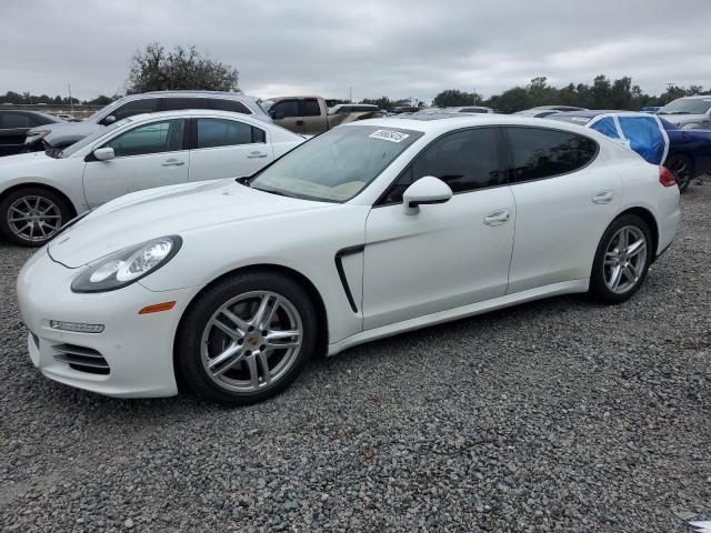 2015 Porsche Panamera