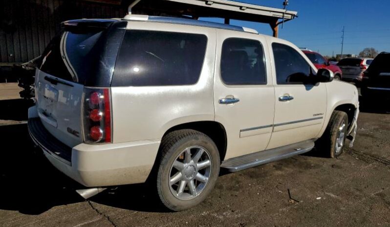 
								2013 Gmc Yukon full									