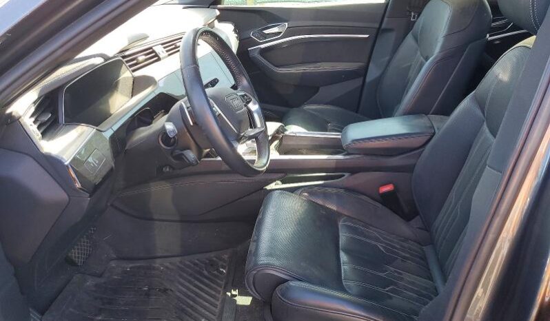 
								2019 Audi E-tron full									