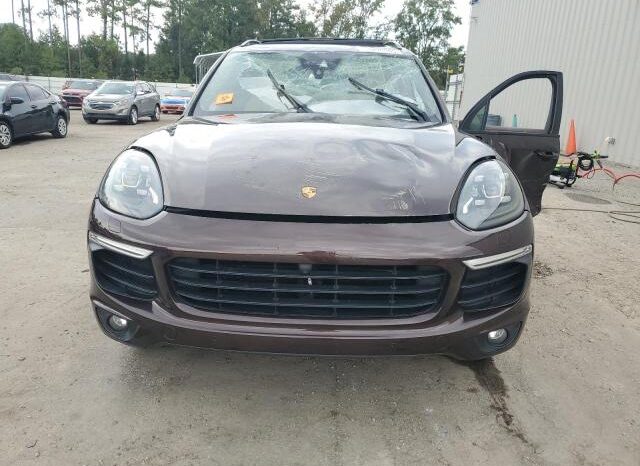 
								2017 Porsche Cayenne full									
