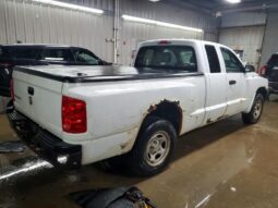 
										2005 Dodge Dakota full									