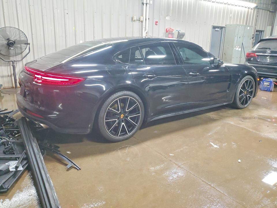 2018 Porsche Panamera